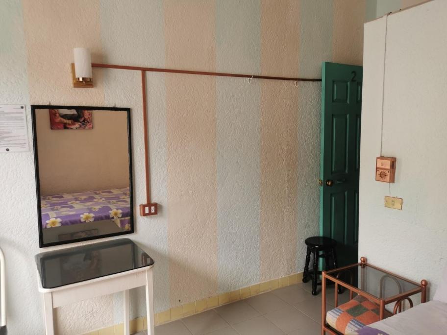 Hotel Limon คาลาปา ภายนอก รูปภาพ